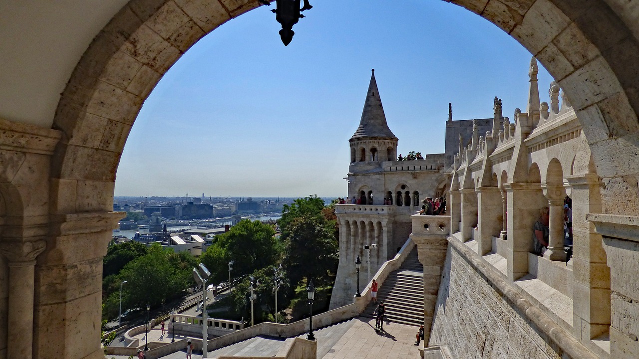Budapest District I Eyes Airbnb Ban: What Hosts Need to Know